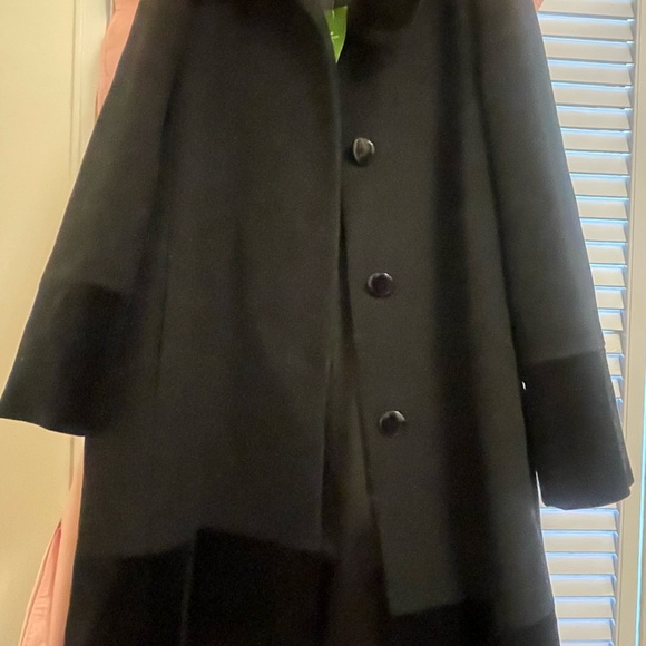 Kate Spade Faux Fur Collar Velvet

Trim Wool Blend Coat , NWT size 6 - Picture 7 of 10